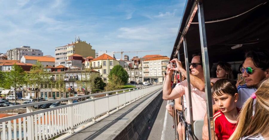 Porto: City Train Tour, River Cruise & Wine Cellar - Porto’s Cathedral start makes the first step easy