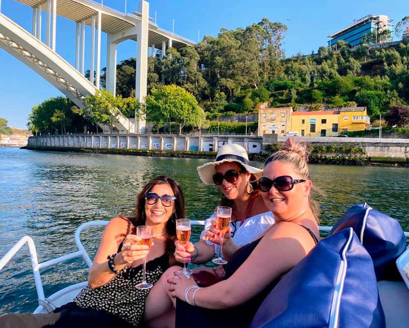 Porto: Douro Cruise, 6 Bridges & 4 Port Wines (Max 7) - Why this small Douro cruise feels different