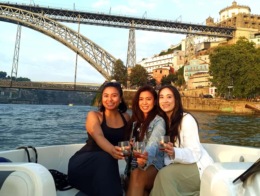 Porto: Douro River Cruise & Boat Tour with Port Wine Tasting - Sunset, winter, and the best time to go