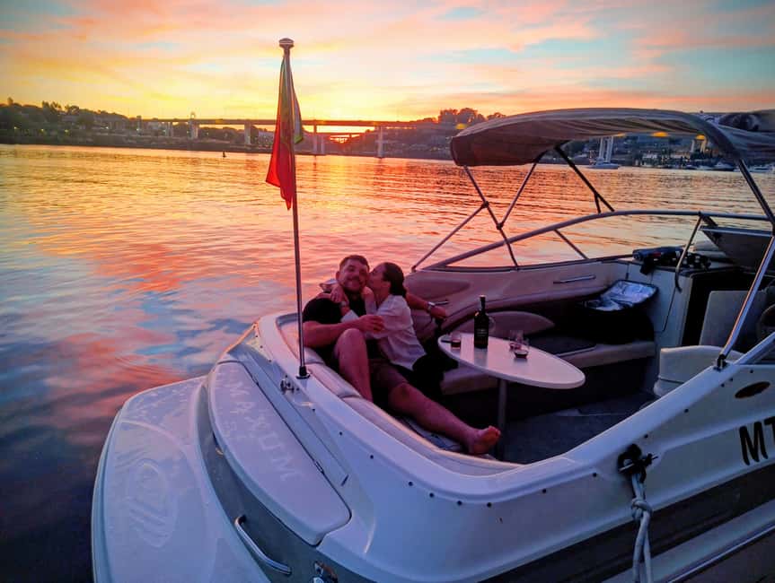 Porto: Douro River Cruise & Boat Tour with Port Wine Tasting - Marina do Freixo: a quieter starting point