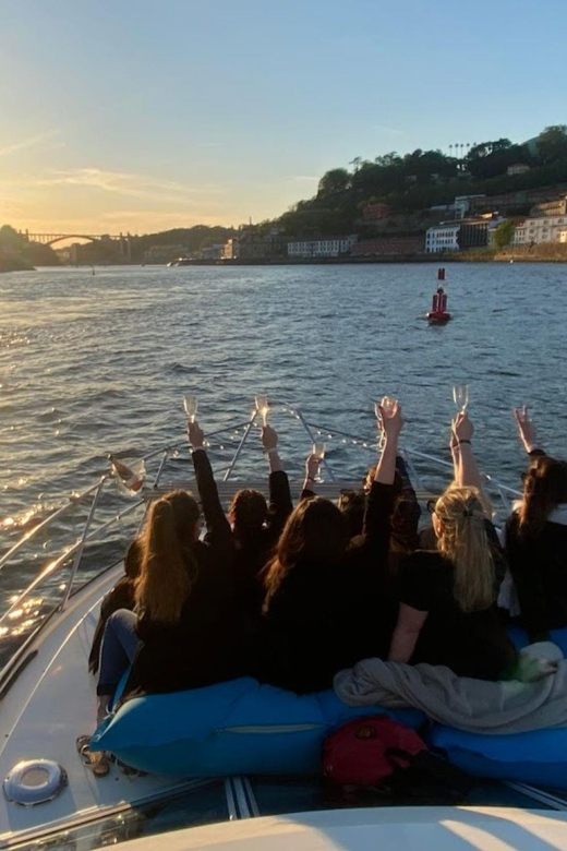 Porto: Douro River Cruise / Welcome Drink/with sunset option - Is the $70 price good value?