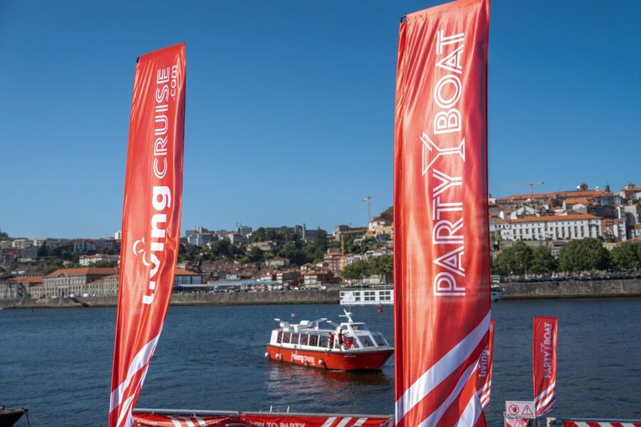 Porto: Douro River Party Boat with Sunset Option & 6 Bridges - Simple tips for a smoother evening