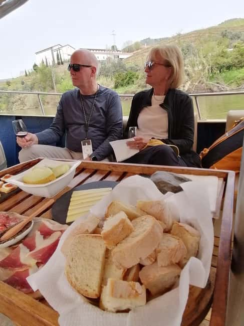 Porto: Douro Valley, 2 Wineries, Lunch, and 1-Hour Boat Tour - Why this Douro Valley tour works so well