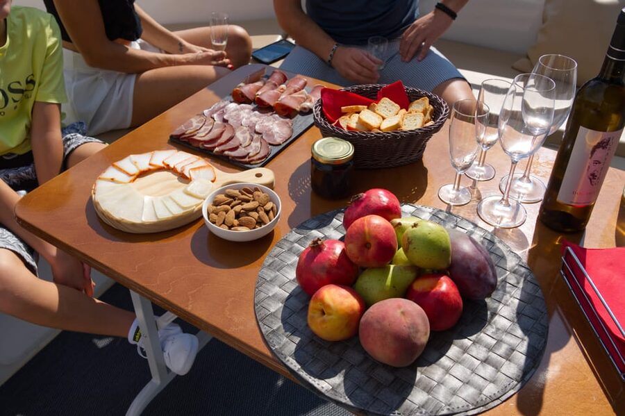 Porto: Douro Valley & Amarante Wine, Food & River Tour - The N222 and the art of Douro wine