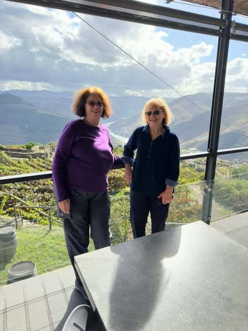 Porto: Douro Valley Tour with 3 Wineries and Lunch - Leaving Porto from Trindade