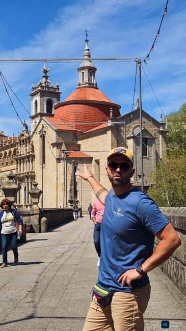 Porto: Douro Valley Wine Tour in a Small Group with a Boat Ride, Wine & Food - The family winery and up to eight wines