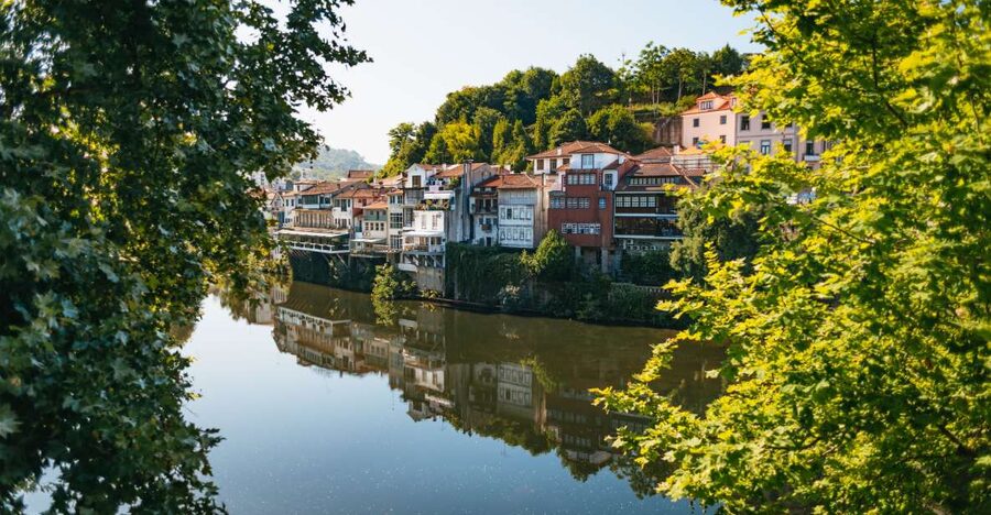 Porto: Douro Valley with Winery Lunch, Tastings & Cruise - Pinhão and the Douro River cruise
