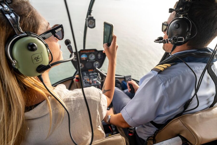 Porto: Helicopter Ride, Guided Walking Tour & River Cruise - The guides are a major part of the experience