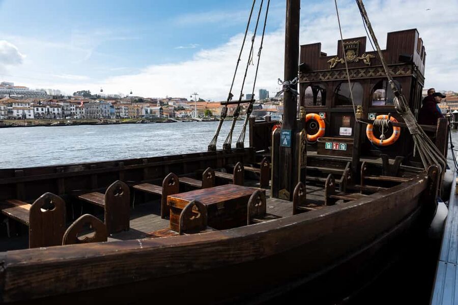 Porto: Pirate Ship Cruise on the Douro River - A pirate boat with a practical city-cruise route