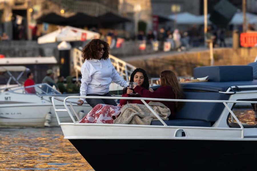 Porto: Private Douro River Cruise – 6 Bridges & Sunset - Turning toward Foz do Douro and the Atlantic