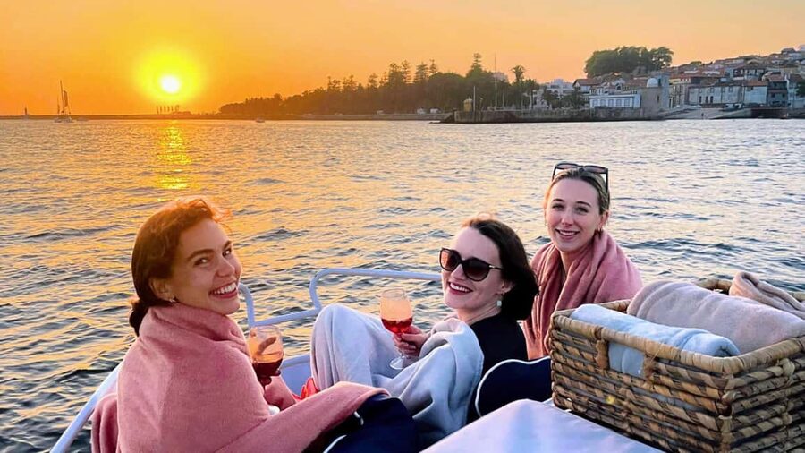 Porto: Private Douro River Cruise – 6 Bridges & Sunset - Starting at Douro Marina and Afurada