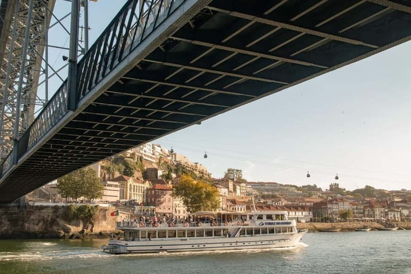 Porto/Regua/Porto (and reverse): Douro River Cruise + Lunch - Crestuma-Lever and the changing river views