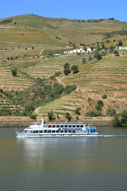 Porto/Regua/Porto (and reverse): Douro River Cruise + Lunch - What the boat is like for families and comfort-minded visitors