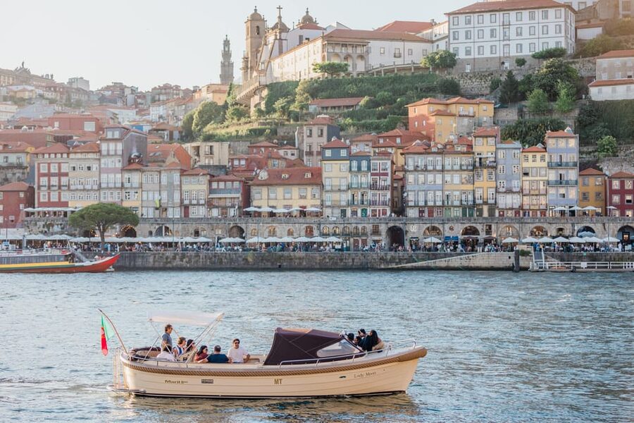 Porto: Six Bridges Douro River Cruise with Drinks - Sunset, weather, and comfort