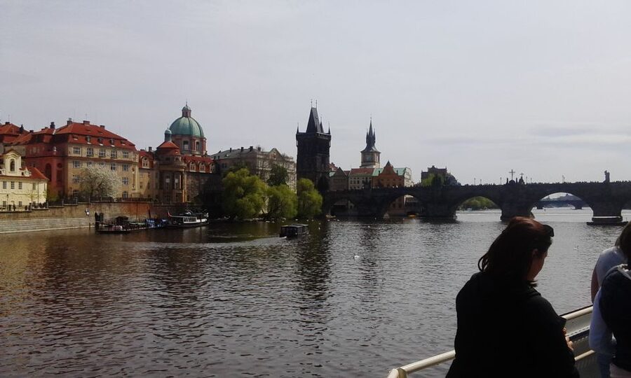 Prague: 2-Hour Lunch Cruise on the Vltava River - Cancellation and booking flexibility
