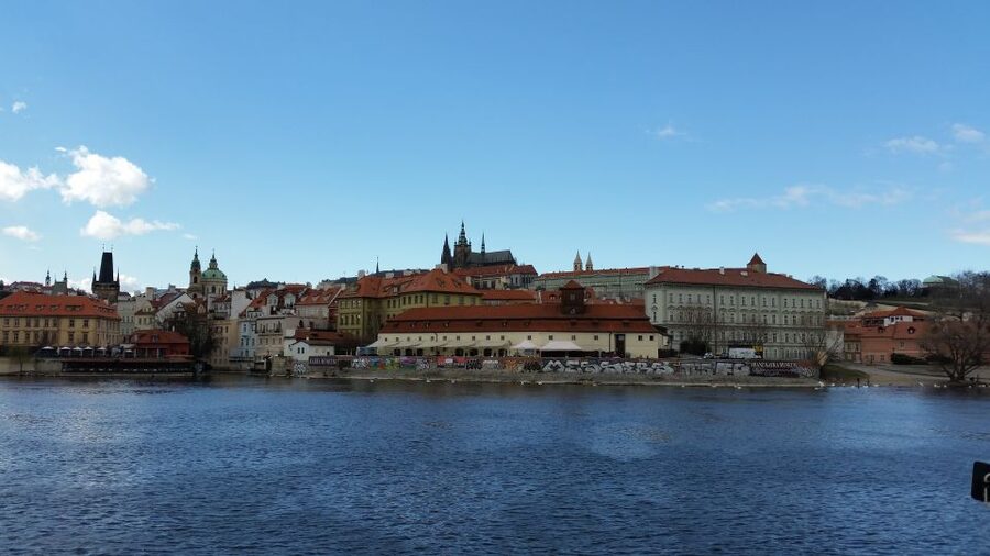 Prague: 3-hour Evening River Cruise with Dinner - How the $76 price holds up