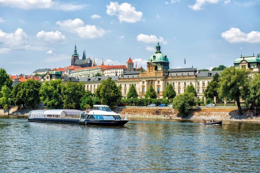 Prague: Evening Vltava River Eco Cruise with Prosecco - Charles Bridge from below