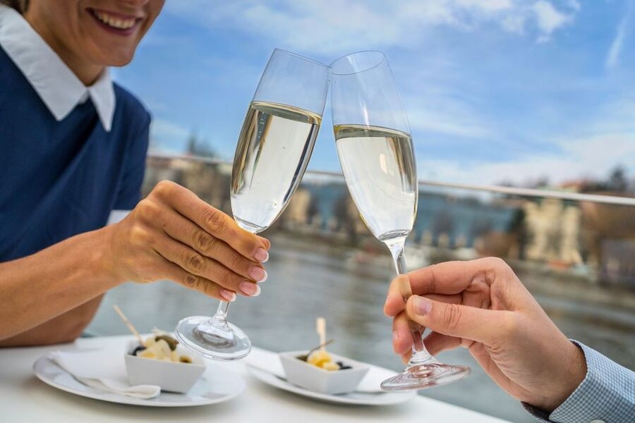 Prague: Evening Vltava River Eco Cruise with Prosecco - How the cruise fits into a Prague evening