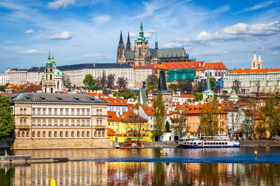 Prague: Full-Day Tour with Lunch and River Boat Cruise - Riding the tram up to Prague Castle