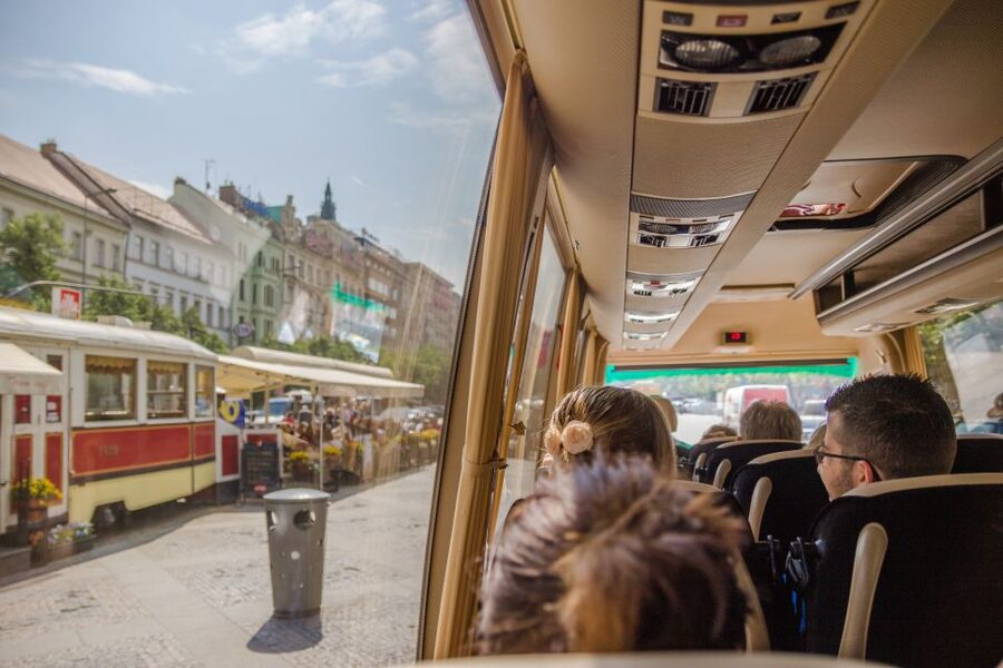 Prague: Guided Bus & Walking Tour with River Cruise & Lunch - Key points to know before booking