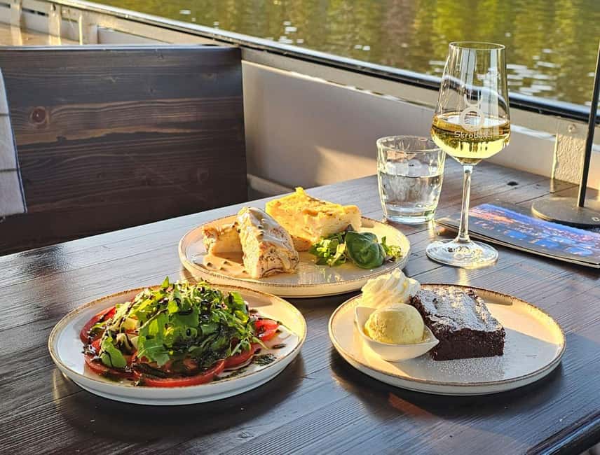 Prague: Lunch Cruise on the Vltava with 3-Course Menu - Key points to know before booking