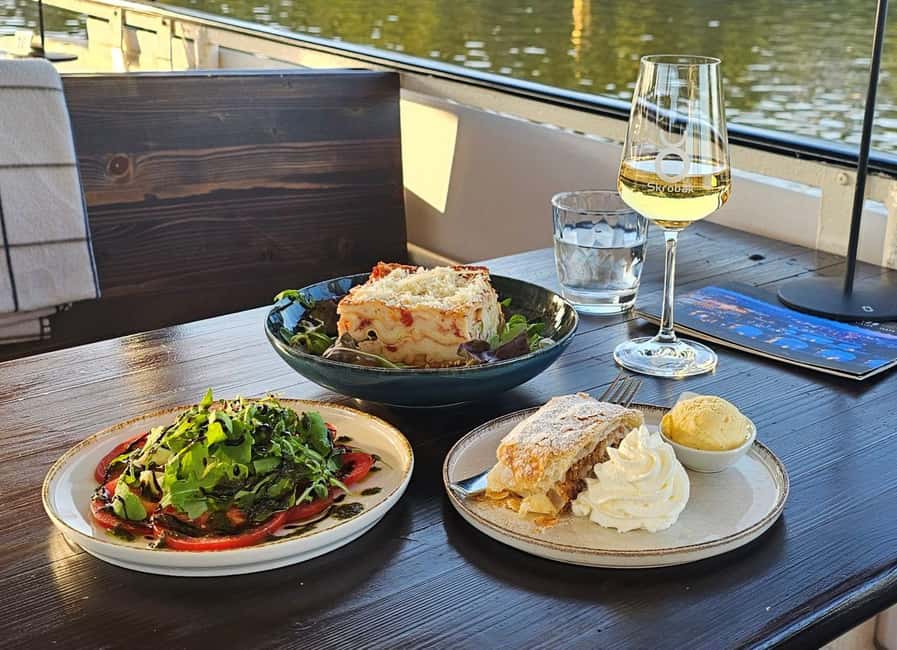 Prague: Lunch Cruise on the Vltava with 3-Course Menu - Charles Bridge from below