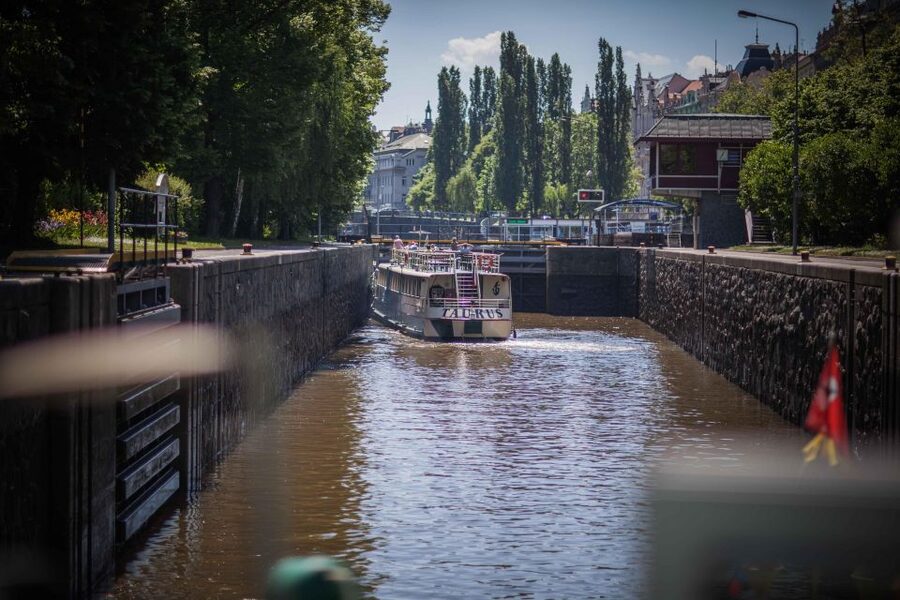Prague: Lunch Cruise on Vltava River with open Buffet - The lock passage makes this more than a short city loop