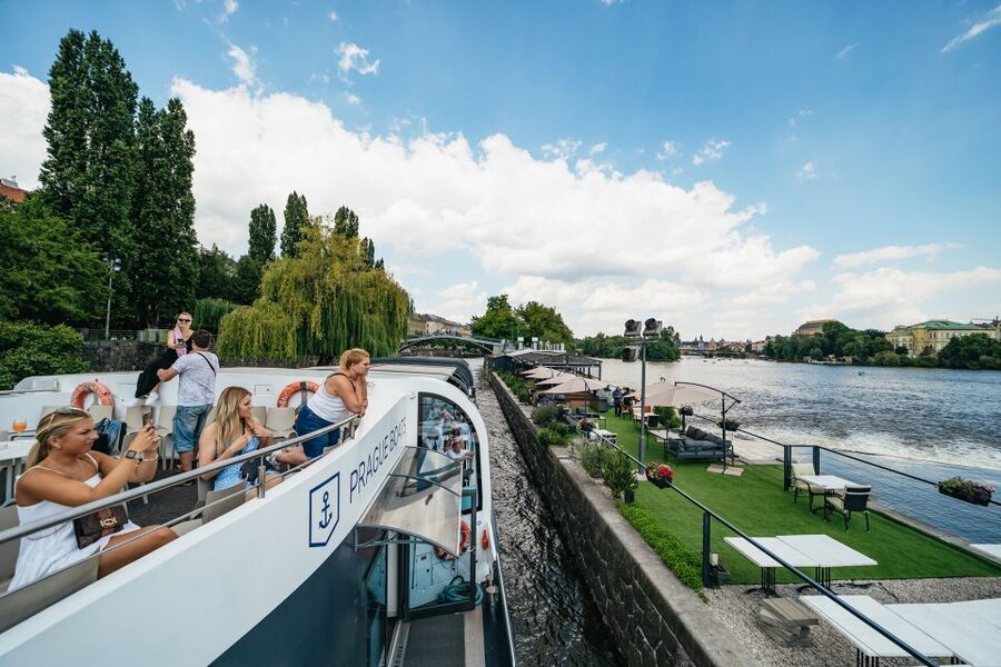 Prague: Vltava River Lunch Cruise in an Open-Top Glass Boat - Charles Bridge, Kampa Island, and Prague Castle