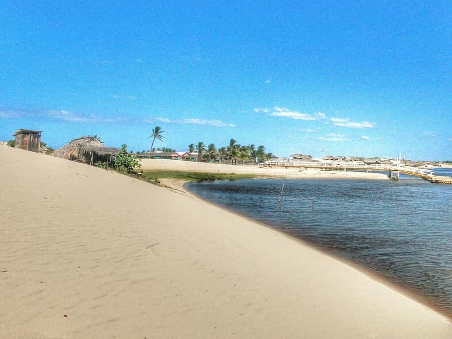 Preguicas River Speedboat Tour - Walking the Pequenos Lençóis dunes