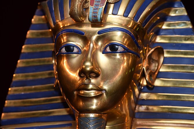 Private Cairo Aswan Luxor 8 days 7 nights with Nile Cruise - The Pyramids and Egyptian Museum on day two