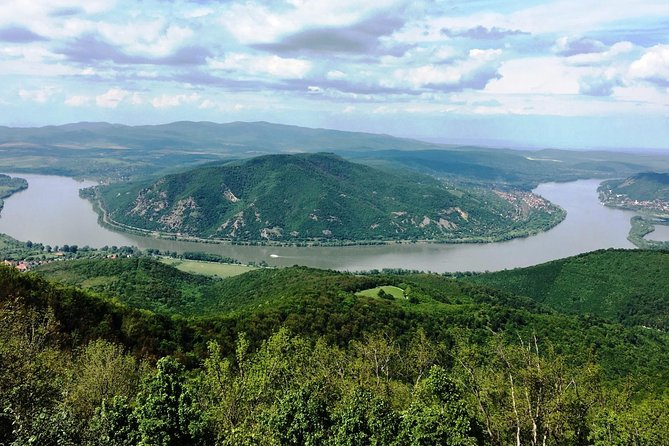 Private Danube Bend Experience with a comfortable air conditioned car - Is $301.03 per person good value?