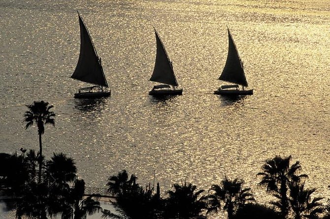 Private Felucca Ride on the Nile River - A quiet hour above the Cairo traffic