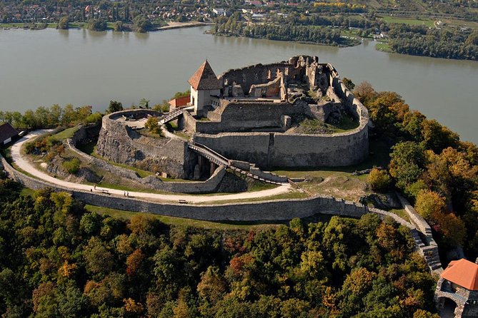 Private Guided Tour to Szentendre & Visegrád Castle (Danube Bend) - Why this makes a good Budapest side trip