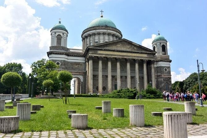 Private or SmallGroup Budapest Danube Bend Tour Lunch and Cruise - Who should book this day out?