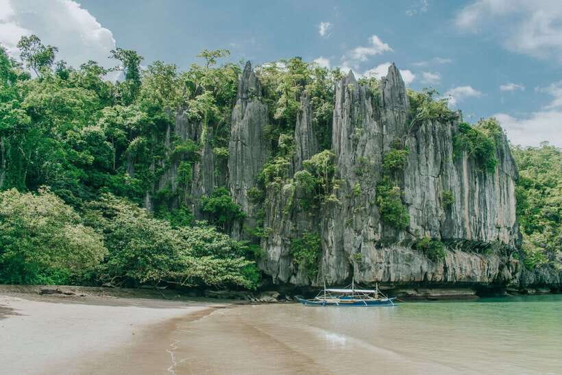 Puerto Princesa: Private Full-Day Tour To Underground River - Crossing from Sabang Wharf to the cave