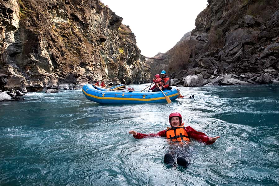 Queenstown: Kawarau River Rafting and Jet Boat Ride - The Kawarau River is a good first rafting classroom