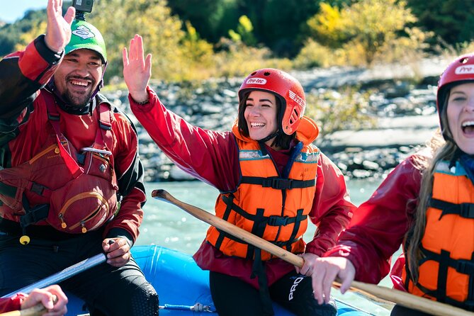 Queenstown: Kawarau River Whitewater Rafting - Leaving Queenstown for the Kawarau River