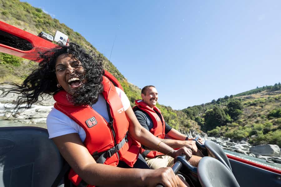 Queenstown: Shotover River Extreme Jet Boat Experience - What the 25-minute ride feels like