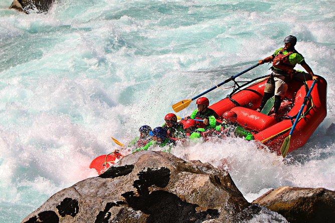 Rafting Azul a Macal - Futaleufu River - From the Bochinche office to the river put-in
