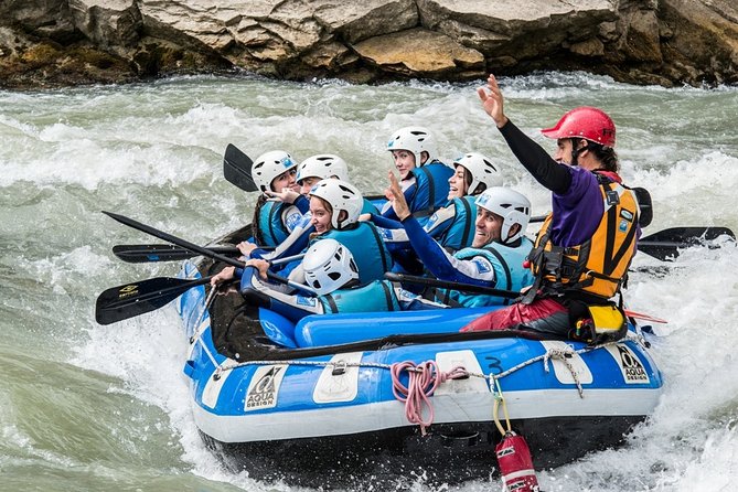Rafting in Gallego River - Spain, Murillo de Gallego - UR Pirineos - The guides, safety, and group atmosphere
