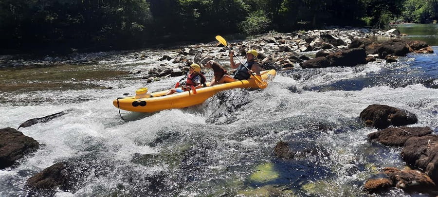 Rafting/Kayaking adventure river Kupa - Getting changed and returning to base