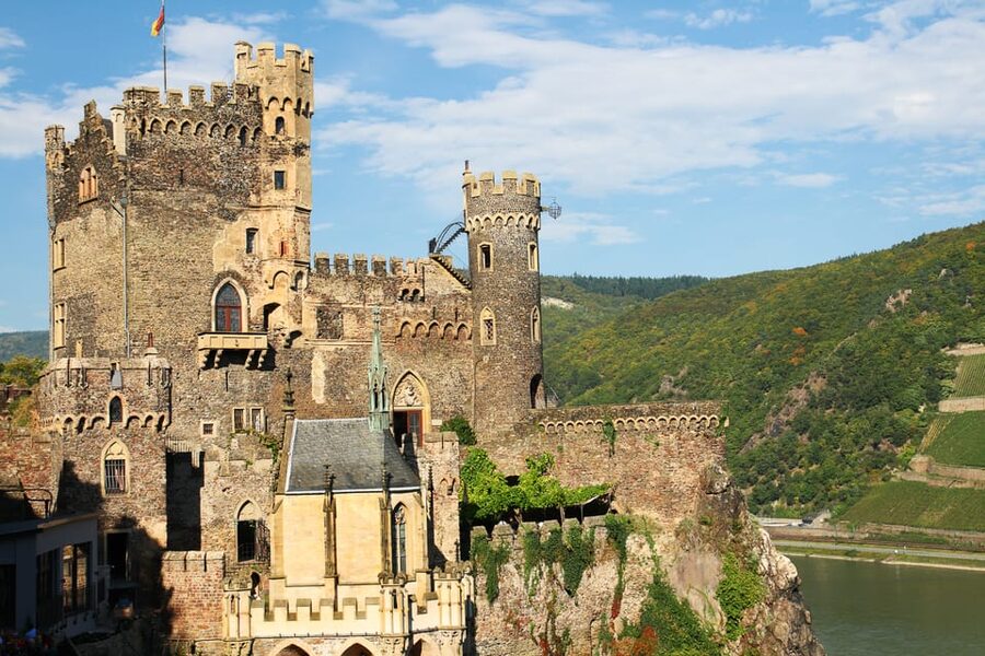 Rhine Valley Castles: 1.5-Hour Boat Tour from Rüdesheim - Food, drinks, and cash-only service