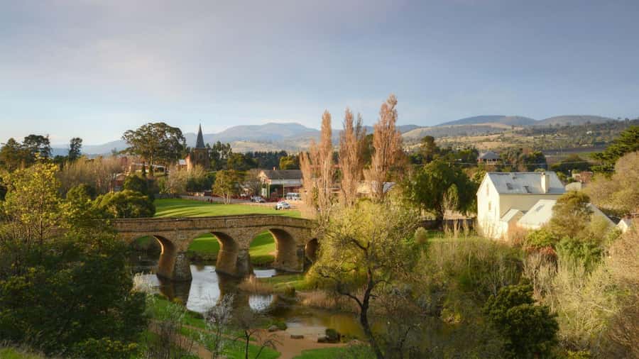Richmond Village Tour & Coal River Valley Experience option - How much time do you get in Richmond?