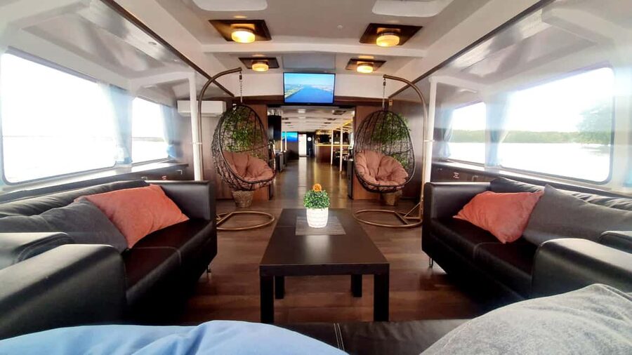 Riga: Sunset trip to Sea gates - River Cruises Latvia - Practical planning for the 8 p.m. departure
