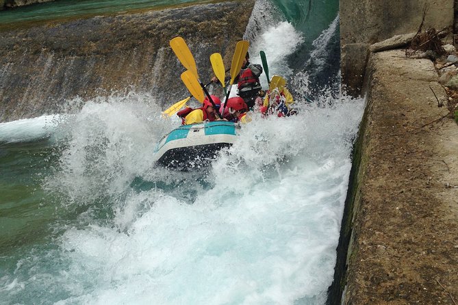 River rafting at Voidomatis River !! Zagori area - Equipment that keeps the short trip comfortable