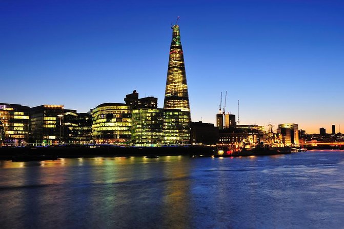 River Thames Evening Cruise with Sparkling wine and Canapés - London at sunset, seen from the Thames