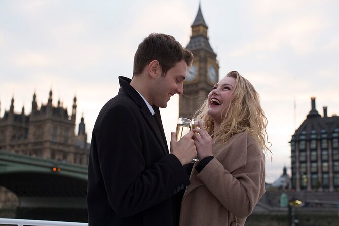 River Thames Evening Cruise with Sparkling wine and Canapés - Canary Wharf and the return along the river