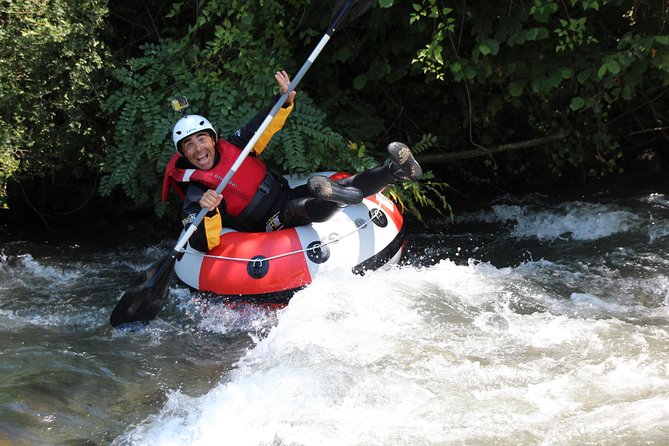 River Tubing - A playful hour on the Lao River