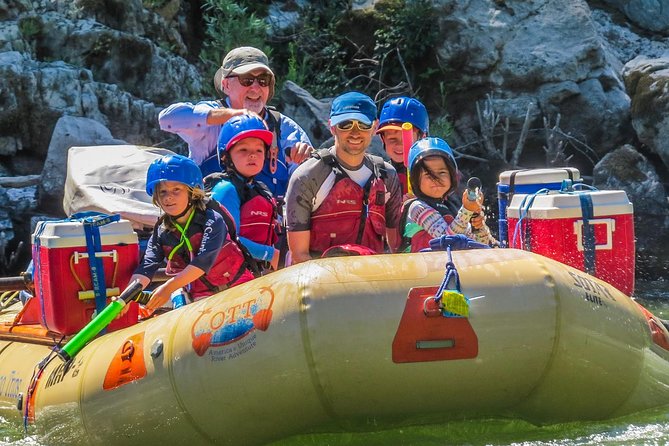 Rogue River Hellgate Canyon AM Half-Day Trip - Choosing the right boat for your group