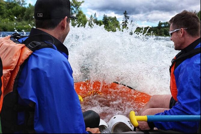 Rogue River Whitewater Rafting- Mid Day - Lunch that makes the five-hour price easier to justify